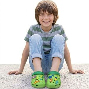 UNISEX Clogs with Cute Dinosaur Charms (Jibbitz) BRAND NEW